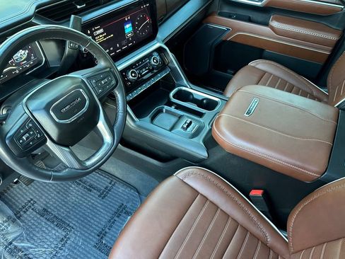 Used 2024 GMC Sierra 2500 Denali Ultimate AWD/4WD image 10