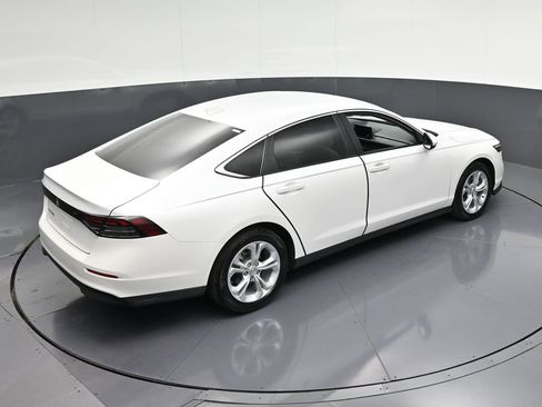 Used 2025 Honda Accord LX image 22