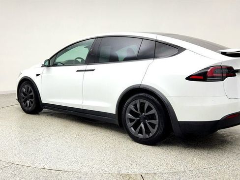 Used 2024 Tesla Model X image 7