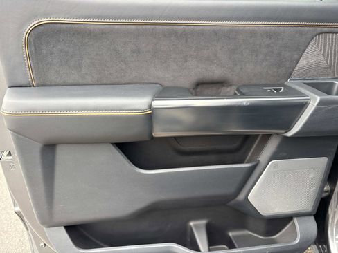 Used 2024 Ford F250 Platinum w/ Tremor Off-Road Package image 32