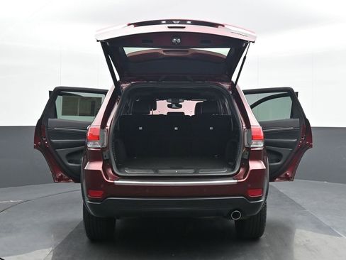 Used 2019 Jeep Grand Cherokee Limited image 25