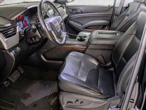 Used 2019 GMC Yukon SLE w/ SLE Value Package RWD image 12