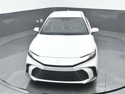 New 2026 Toyota Camry SE image 28