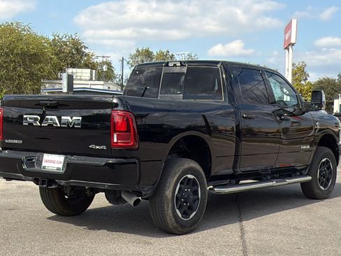 New 2025 RAM 3500 Laramie image 4