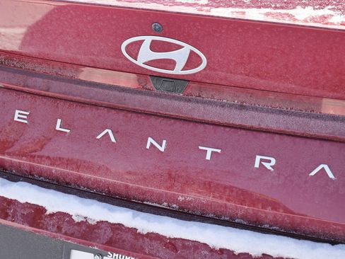 Used 2024 Hyundai Elantra SEL image 10