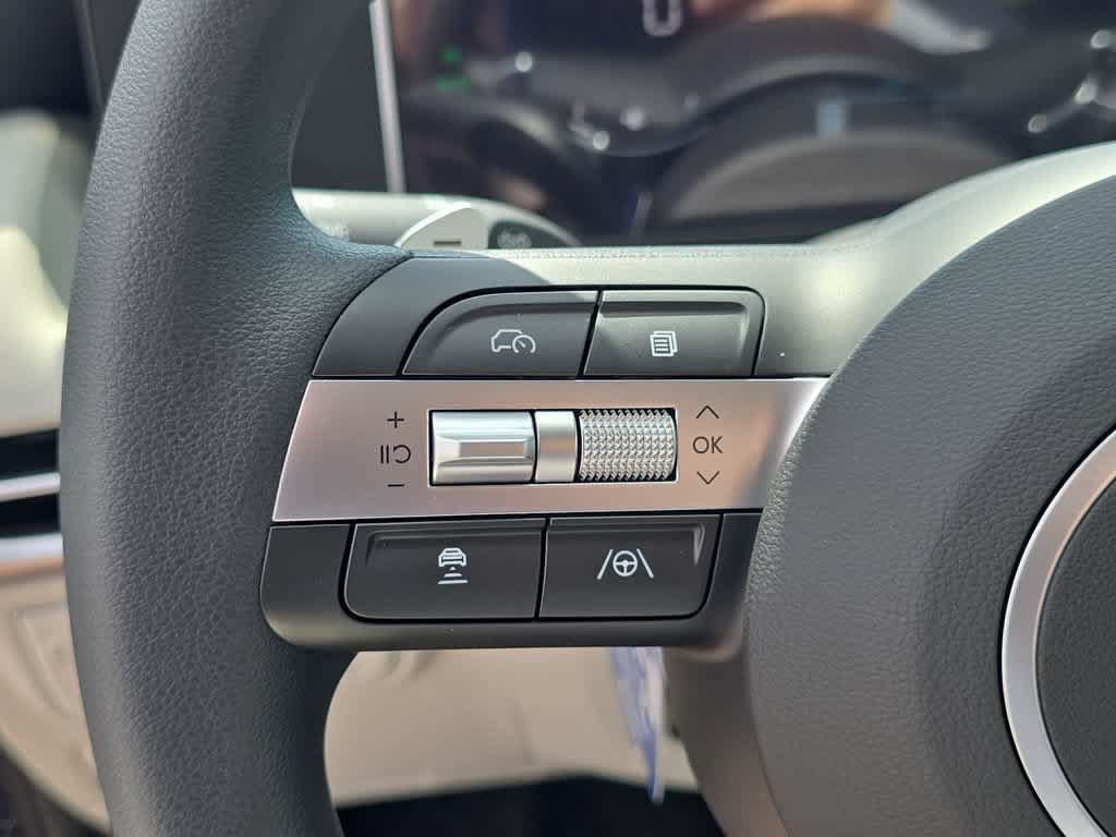New 2026 Hyundai Tucson Blue SE FWD image 7
