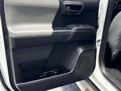 Used 2019 Toyota Tacoma SR w/ SR Convenience Package RWD image 13