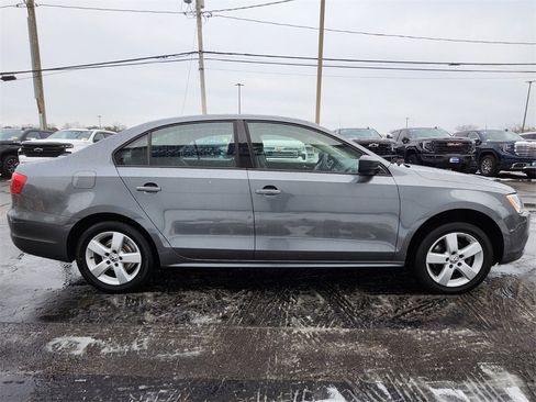 Used 2012 Volkswagen Jetta 2.0L Base image 6