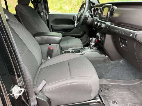 Used 2022 Jeep Wrangler Unlimited Sport AWD/4WD image 26