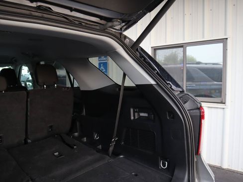 Used 2023 Ford Explorer XLT AWD/4WD image 43
