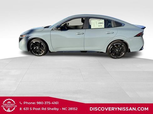 New 2026 Nissan Sentra SR w/ SR Premium Package FWD image 10