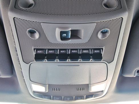 Used 2019 Ford F350 Lariat w/ Lariat Value Package image 36