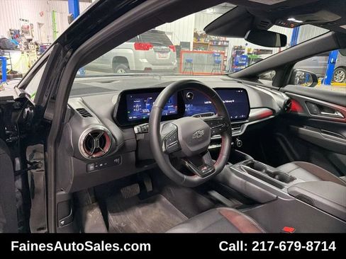 Used 2024 Chevrolet Equinox EV RS AWD/4WD image 28