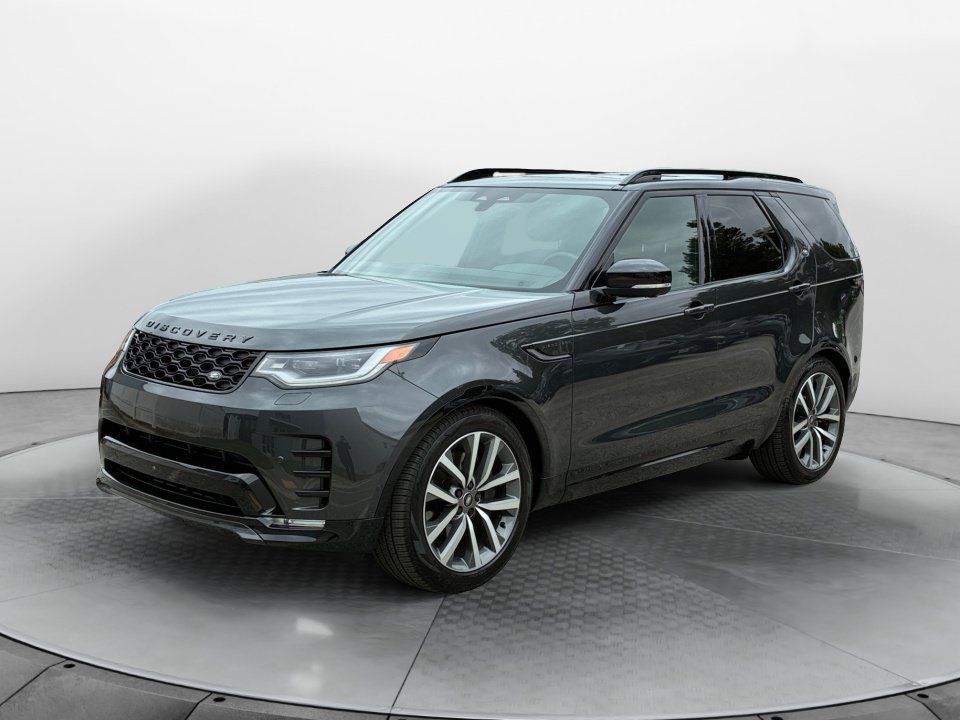 Certified 2025 Land Rover Discovery Dynamic SE AWD/4WD image 1