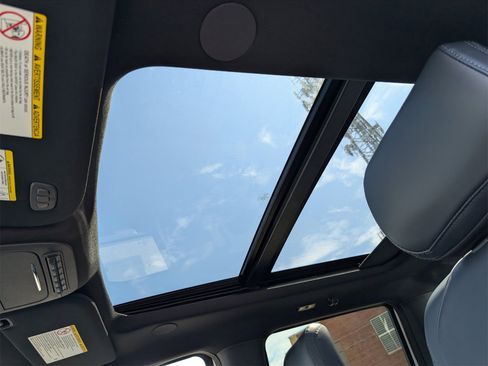 New 2026 Ford F250 Platinum image 17