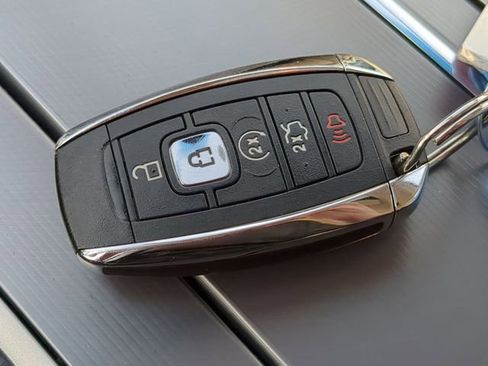 Used 2020 Lincoln MKZ Reserve w/ Elements Package image 35