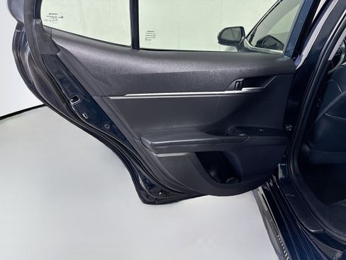 Used 2020 Toyota Camry SE FWD image 25