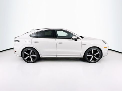 New 2026 Porsche Cayenne Turbo AWD/4WD image 8