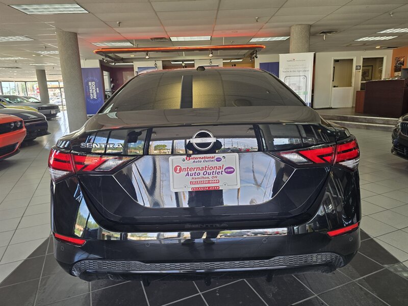Used 2025 Nissan Sentra SV w/ All-Weather Package FWD image 5