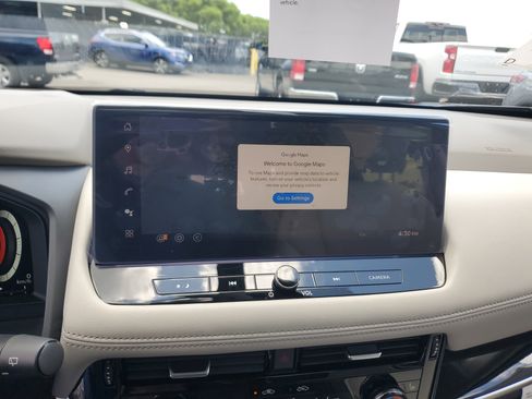 New 2025 Nissan Rogue SL w/ SL Premium Package image 16