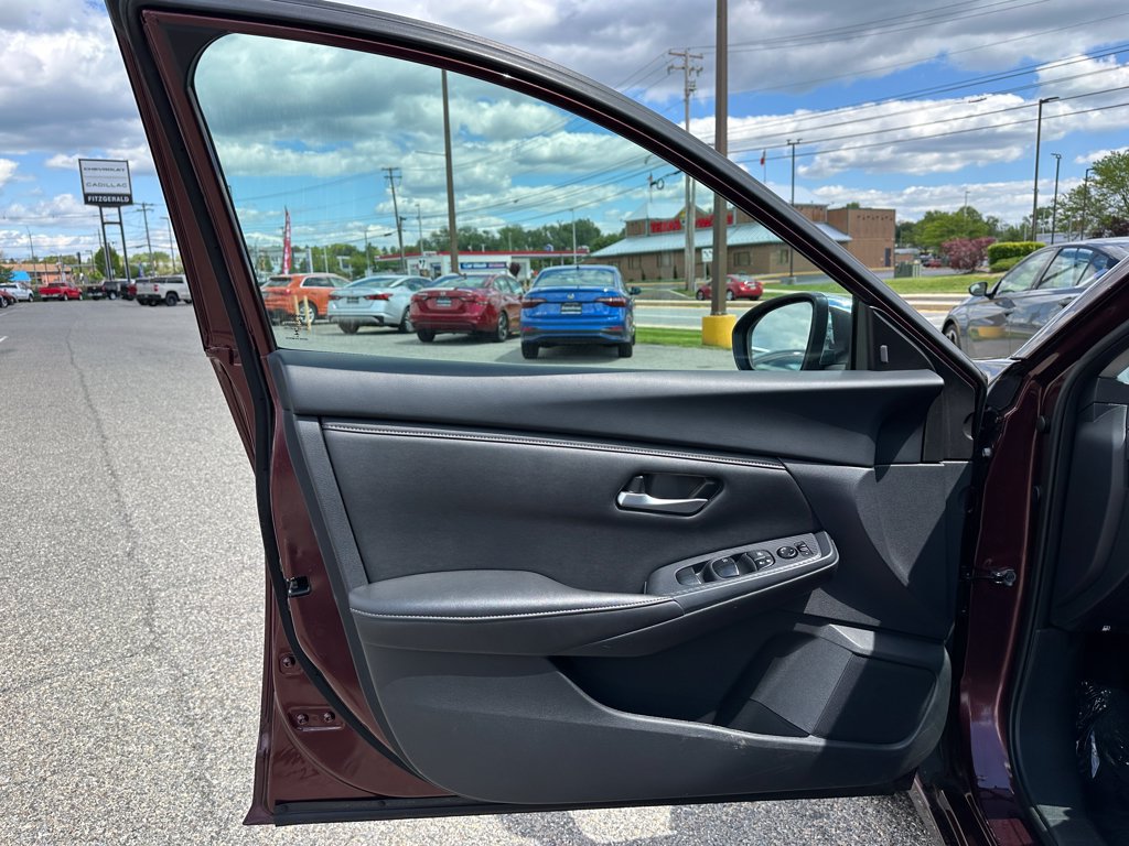 Used 2024 Nissan Sentra SV FWD image 45