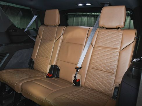 Used 2021 Cadillac Escalade Premium Luxury w/ Driver Assist Tech Package AWD/4WD image 55