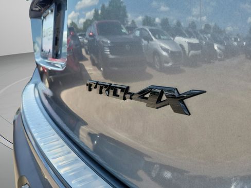 New 2025 Nissan Armada PRO-4X image 9