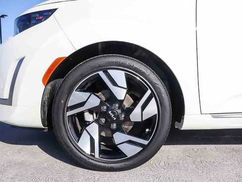 Used 2023 Kia Soul GT-Line FWD image 8