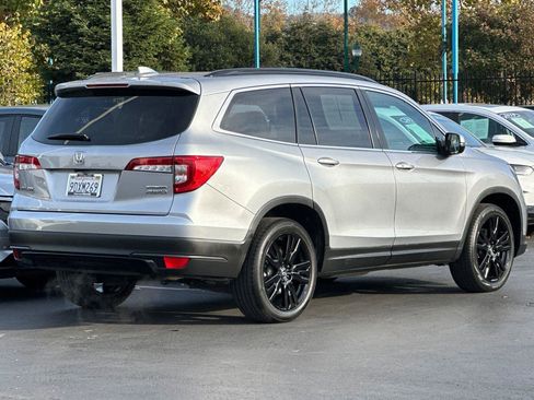Certified 2022 Honda Pilot Special Edition image 3