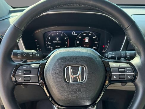 Used 2025 Honda Pilot Elite image 27