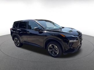 Used 2025 Nissan Rogue SV FWD video 2