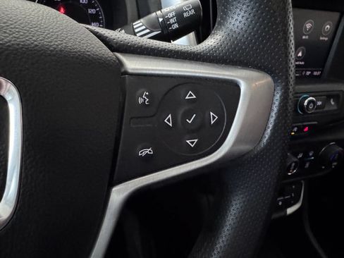 Certified 2022 GMC Terrain SLE w/ Driver Convenience Package AWD/4WD image 15
