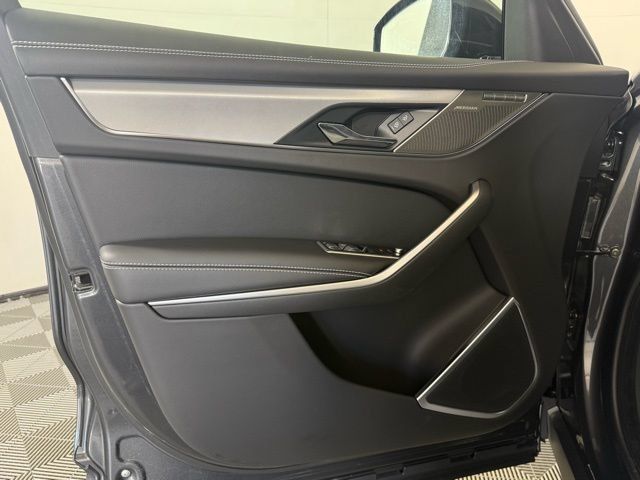 Used 2026 Jaguar F-PACE R-Dynamic S AWD/4WD image 26