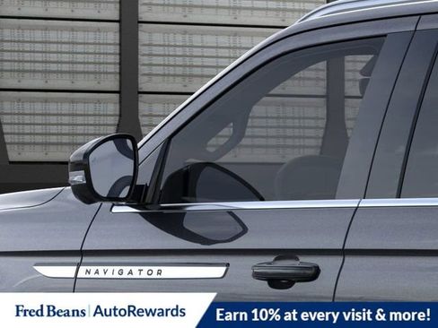 New 2026 Lincoln Navigator L Reserve AWD/4WD image 21