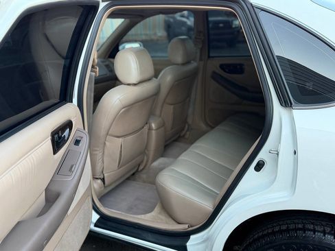 Used 1996 Toyota Avalon XLS image 23