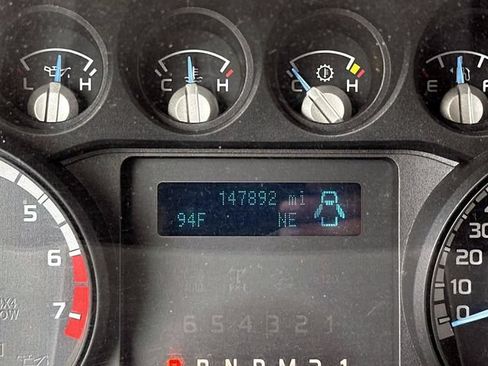 Used 2016 Ford F250 XLT AWD/4WD image 13