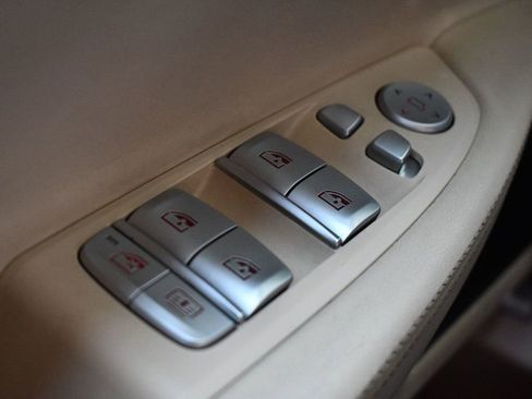 Used 2017 BMW 750i xDrive image 22