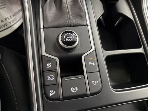 Certified 2024 Kia Sorento S w/ Panoramic Sunroof Package FWD image 40