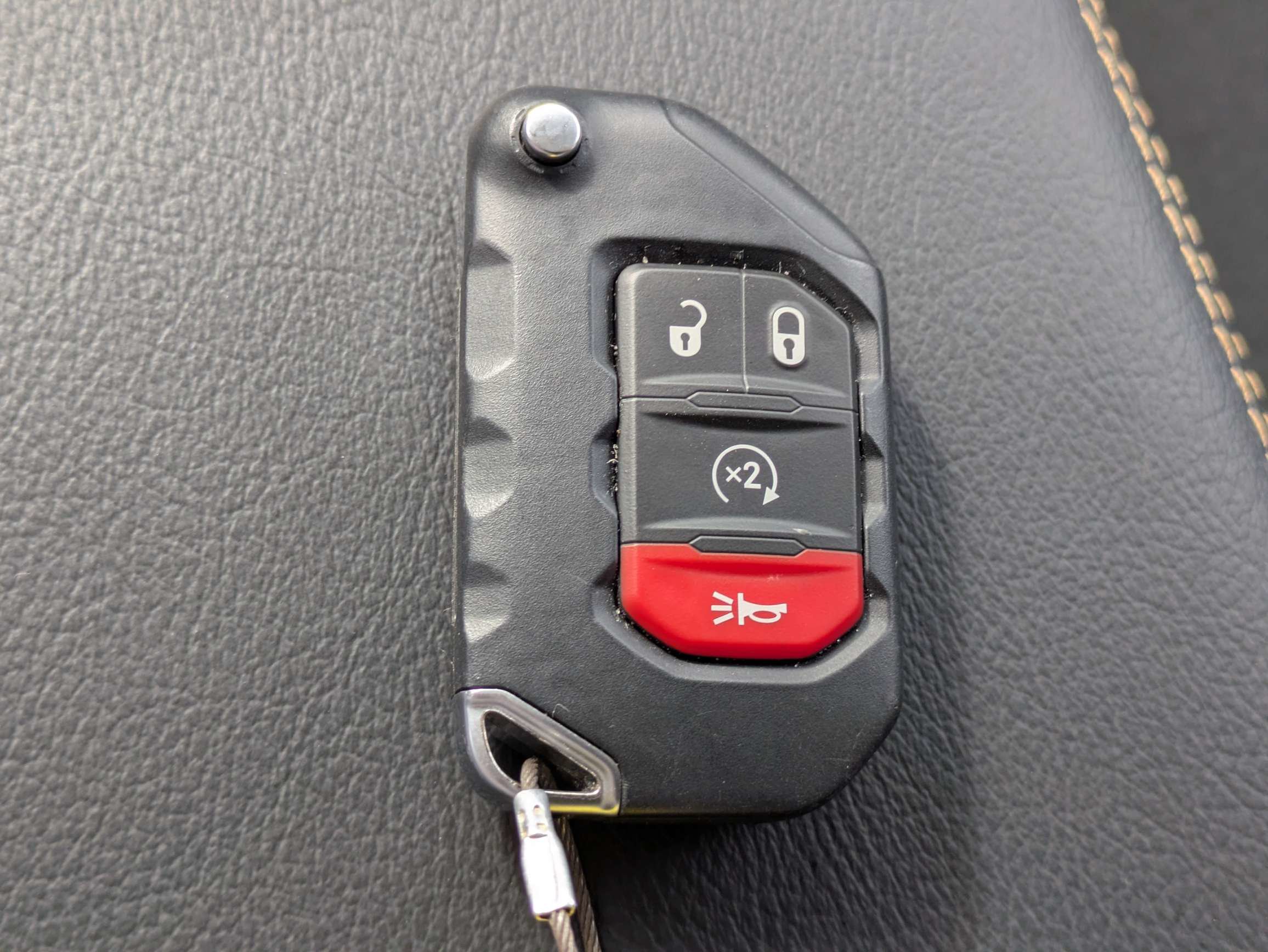 Used 2026 Jeep Wrangler Unlimited Sahara AWD/4WD image 28