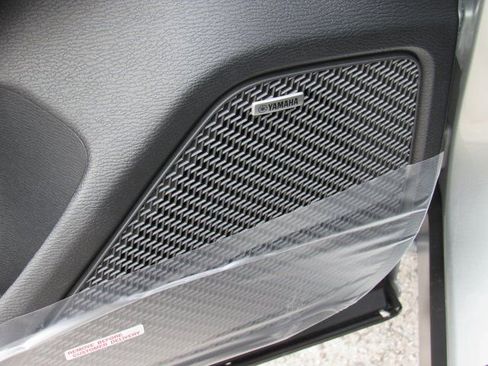 New 2026 Mitsubishi Outlander SEL FWD image 12