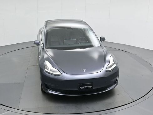 Used 2019 Tesla Model 3 Standard Range Plus image 34