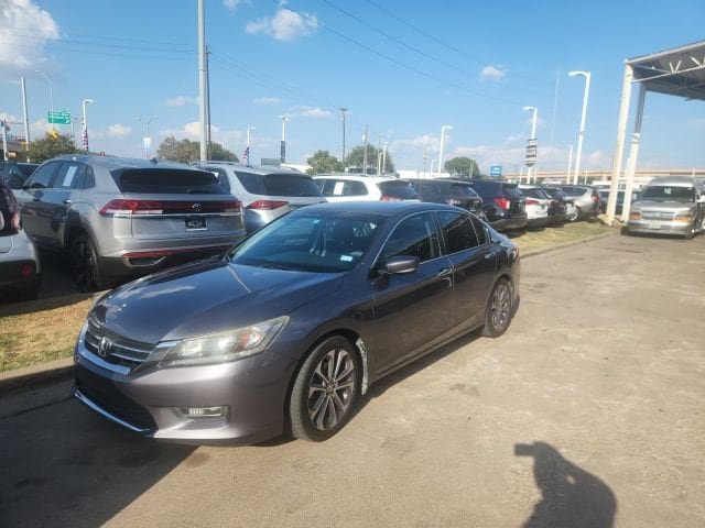 Used 2013 Honda Accord Sport image 2