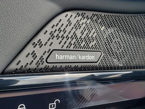 New 2026 BMW i5 eDrive40 w/ M Sport Package image 10