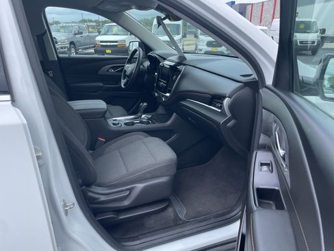 Used 2020 Chevrolet Traverse LS AWD/4WD image 29