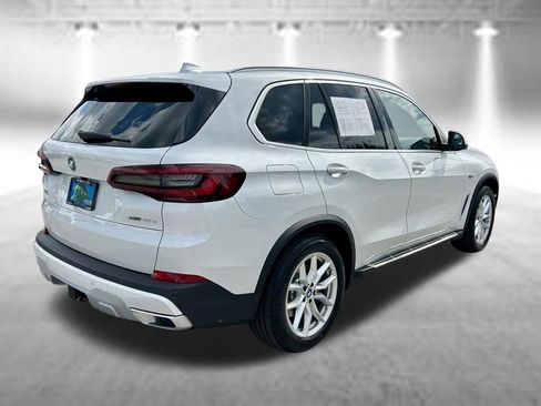 Used 2023 BMW X5 xDrive45e w/ Parking Assistance Package AWD/4WD image 5