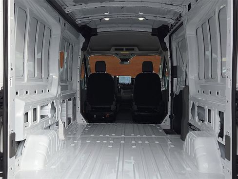 New 2024 Ford Transit 250 148 Medium Roof image 8