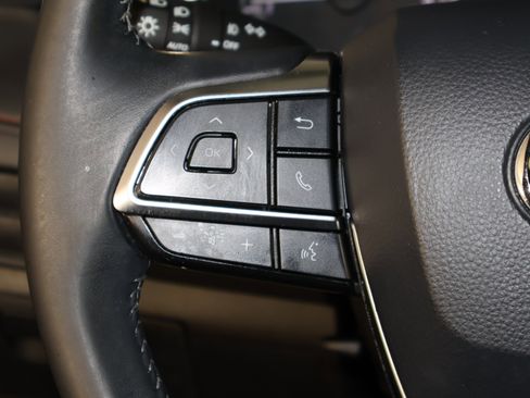 Used 2021 Toyota Highlander XSE image 20