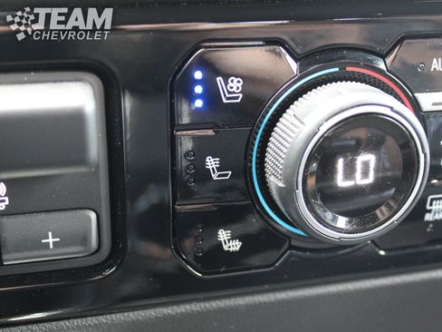 Used 2024 Chevrolet Silverado 2500 High Country w/ Technology Package AWD/4WD image 18