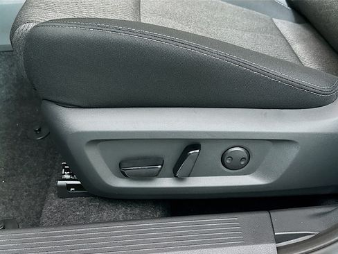 New 2026 Nissan Rogue SV AWD/4WD image 20