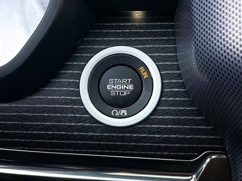 Used 2021 RAM 1500 Limited image 23